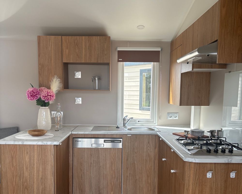 Mobil-home neuf IRM jasmin de chez IRM à vendre du côté de Berck sur mer, cuisine