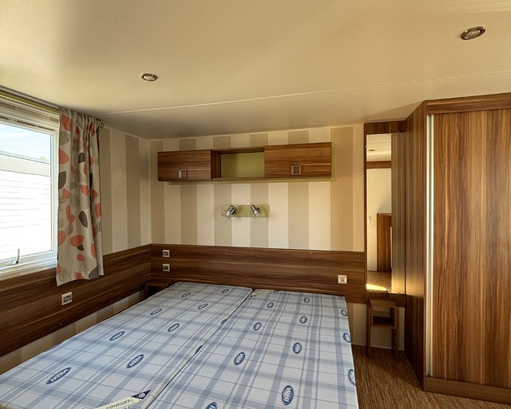 Mobil-home occasion PMR Hélios à vendre en Picardie pour camping, chambre parentale