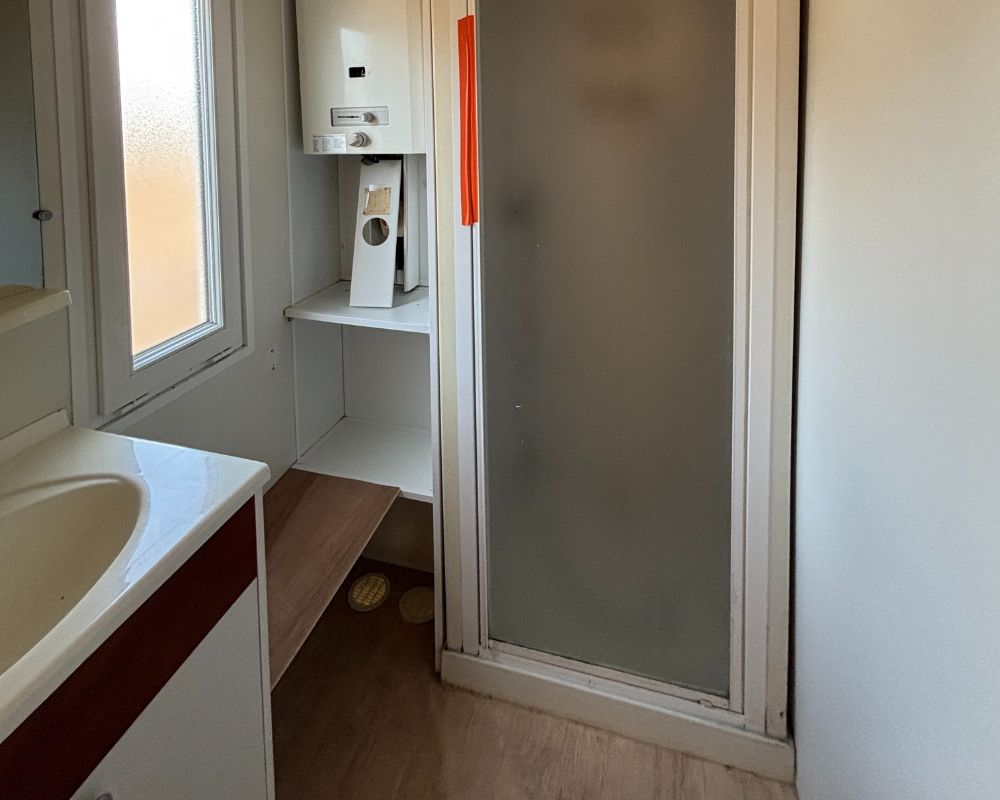 Mobil-home occasion trigano 2 chambres à vendre à Quend, salle de bains