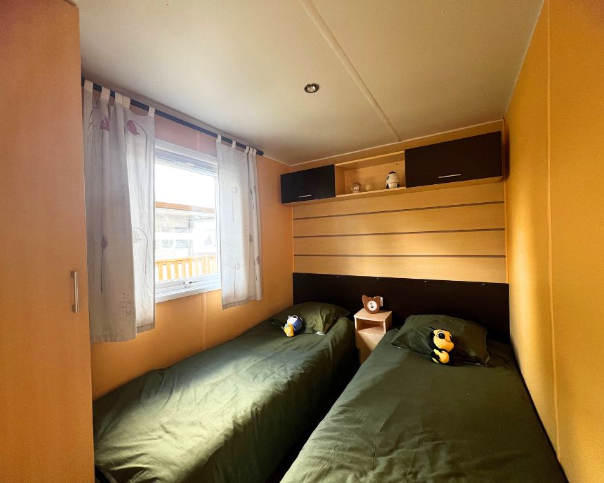 Mobil-home occasion Galaxie Confort 2 chambres à vendre à sur le camping d'Helfaut, chambre 2