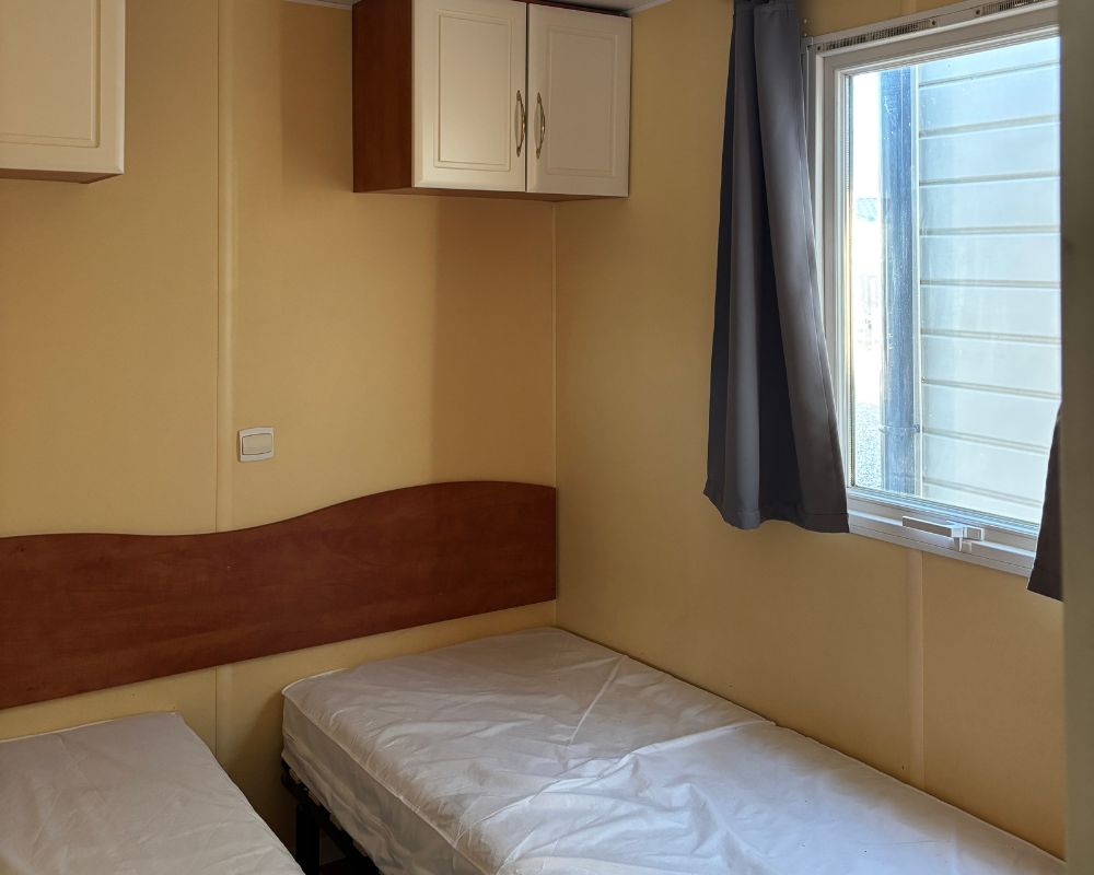 Mobil-home occasion : Salon IRM Rubis 3 à vendre sur Quend, chambre invités