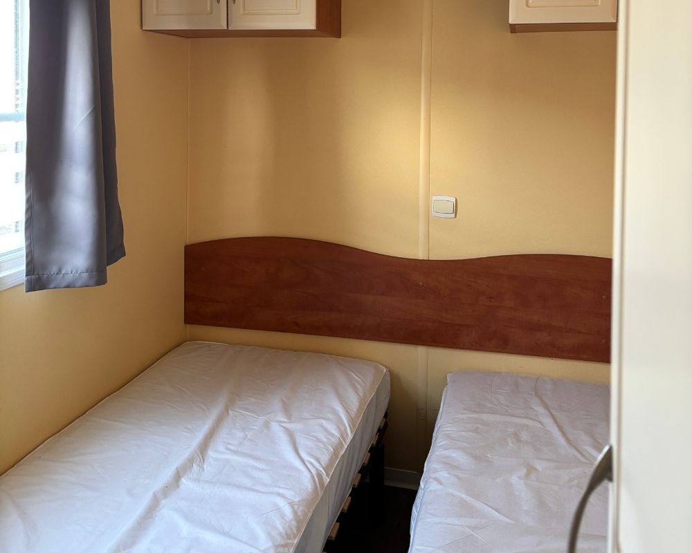 Mobil-home occasion : Salon IRM Rubis 3 à vendre sur Quend, chambre enfant