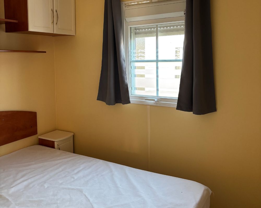 Mobil-home occasion : Salon IRM Rubis 3 à vendre sur Quend, chambre parentale