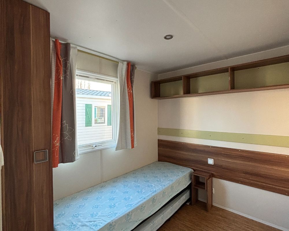 Mobil-home occasion Super Mercure 2 en 2 chambres à vendre à sur camping, chambre