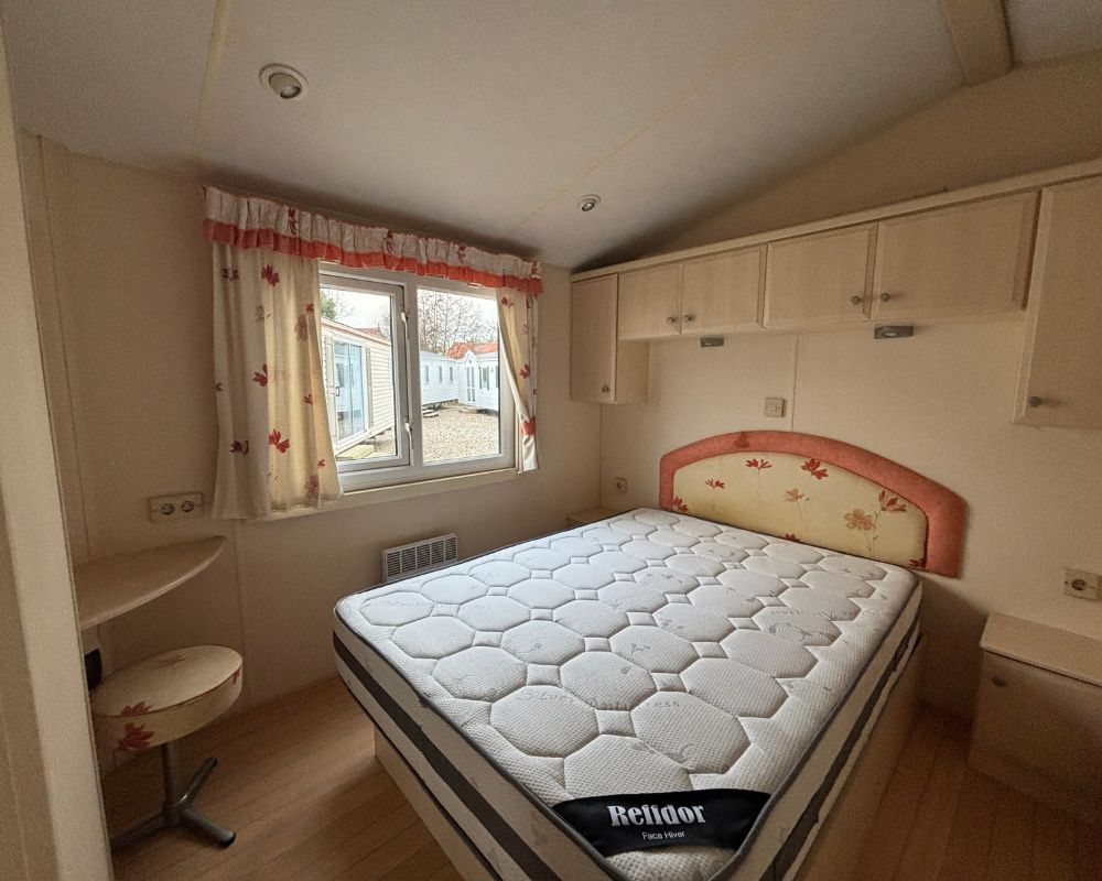 Mobil-home occasion Willerby Villa 2 à vendre sur la côte d'opale, chambre parentale