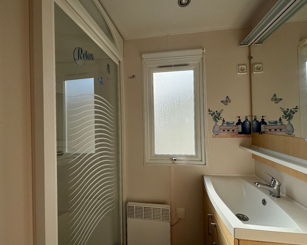 Mobil-home occasion Apollon Confort 3 chambres à vendre à Quend, salle de bains