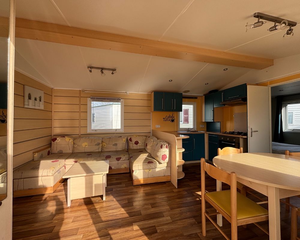 Mobil-home occasion Apollon Confort 3 chambres à vendre à Quend, salon