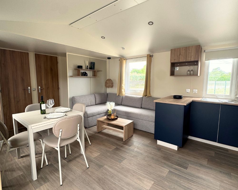 Mobil-home neuf IRM Capucine 2026 à vendre du côté de Quend, salon