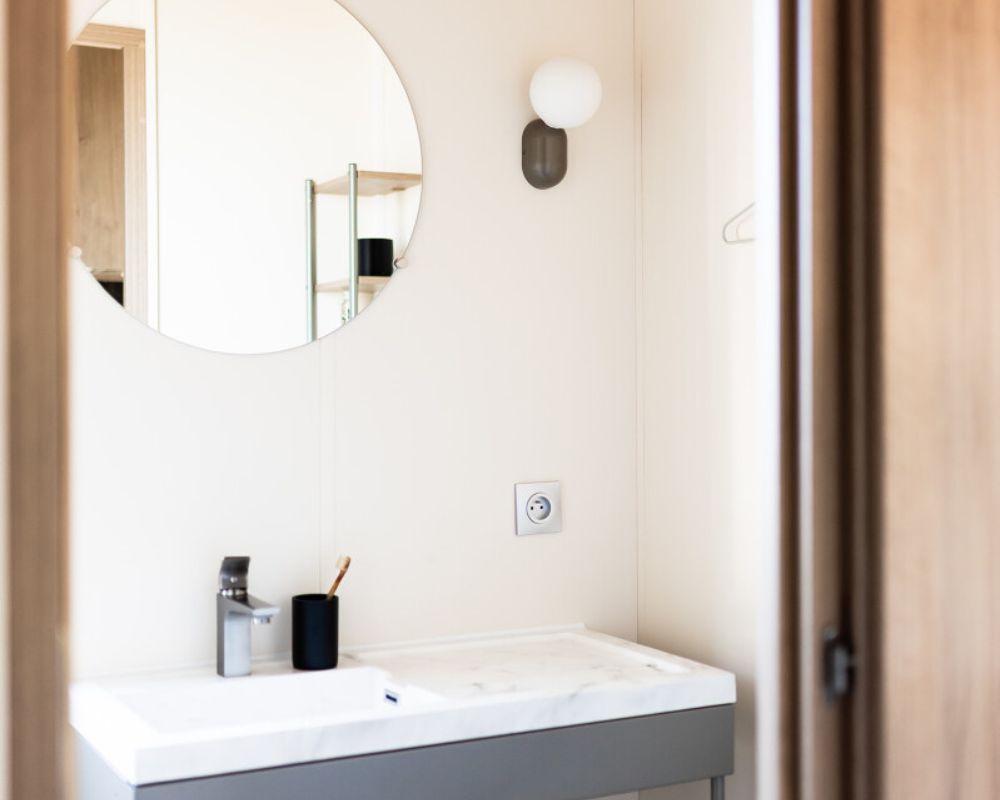 Mobil-home neuf O'Hara 1064 à vendre côte d'opale salle de bains