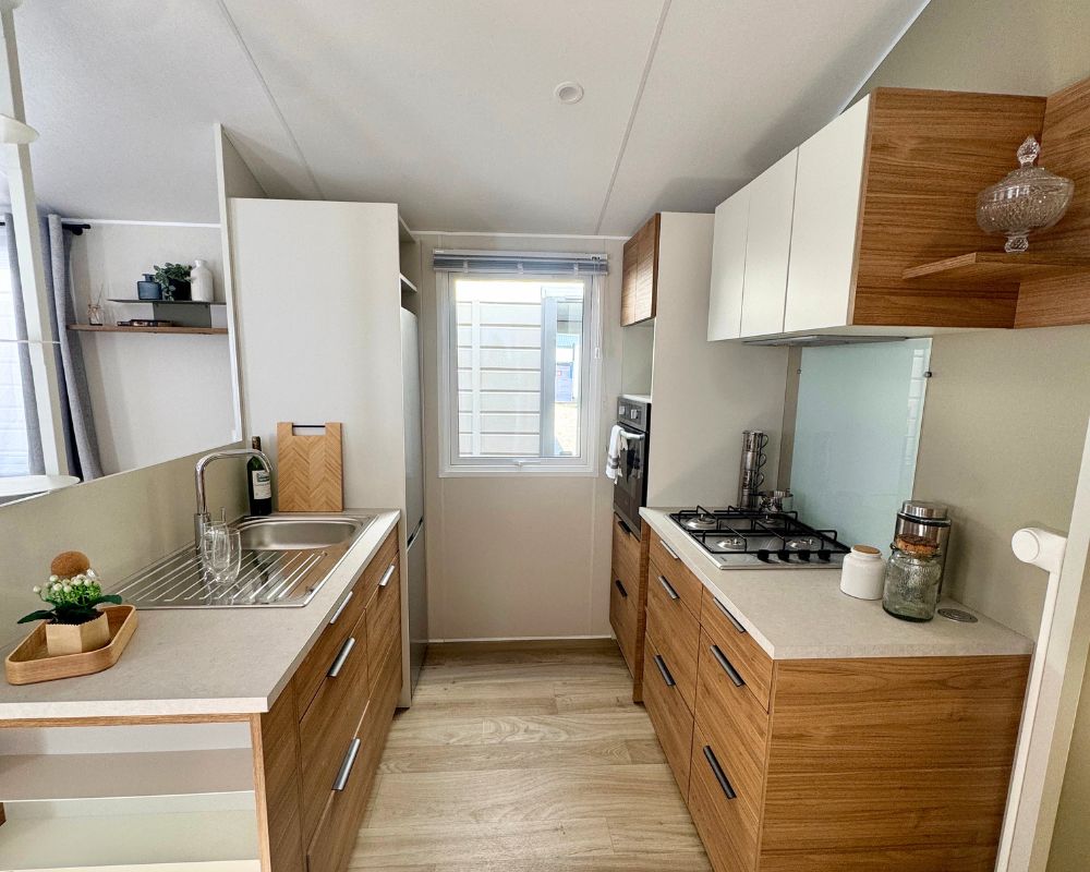Mobil-home neuf Rideau Ankara 106.2 de 2026 à vendre sur la côte d'opale, cuisine