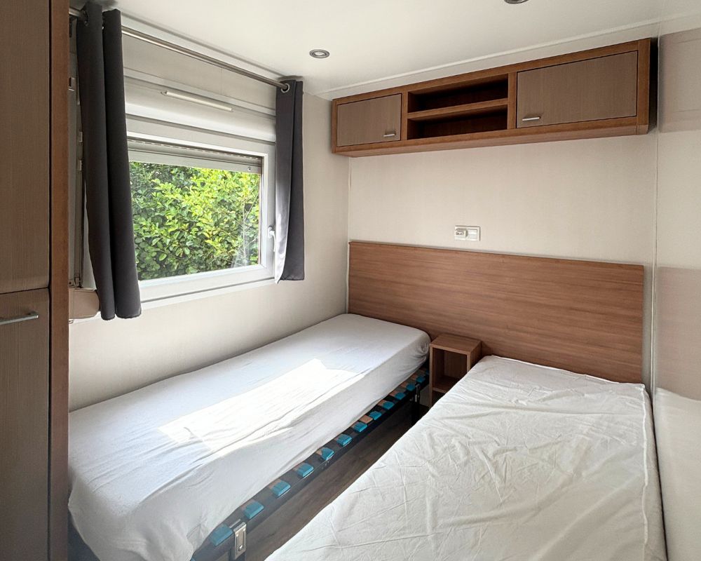 Mobil-home occasion Sun Roller côte d'opale, lits simples chambre