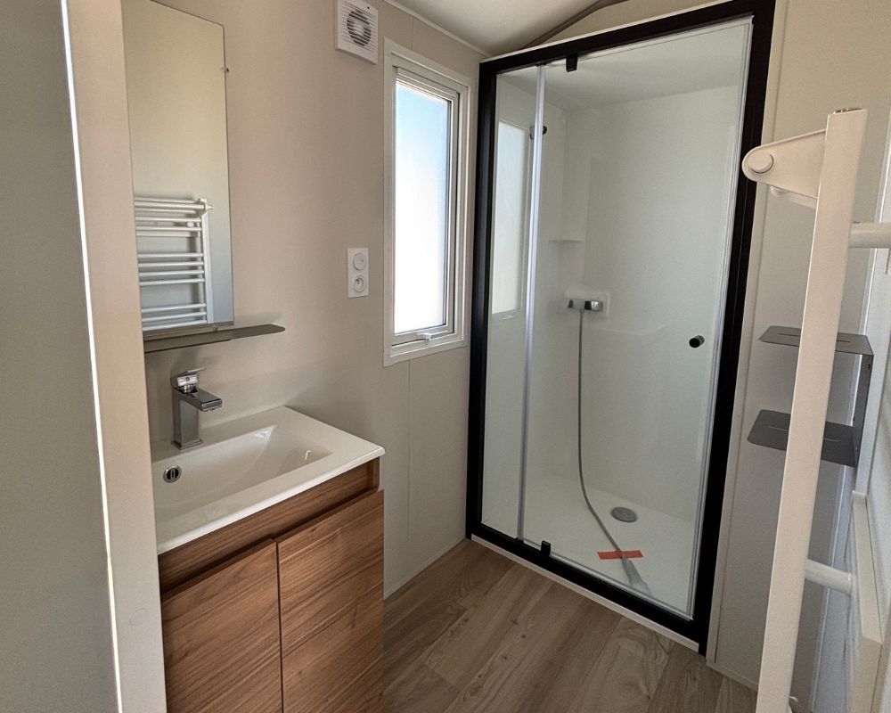 Mobil-home neuf Rideau Maldives 2027 à vendre en Baie de Somme, salle d'eau