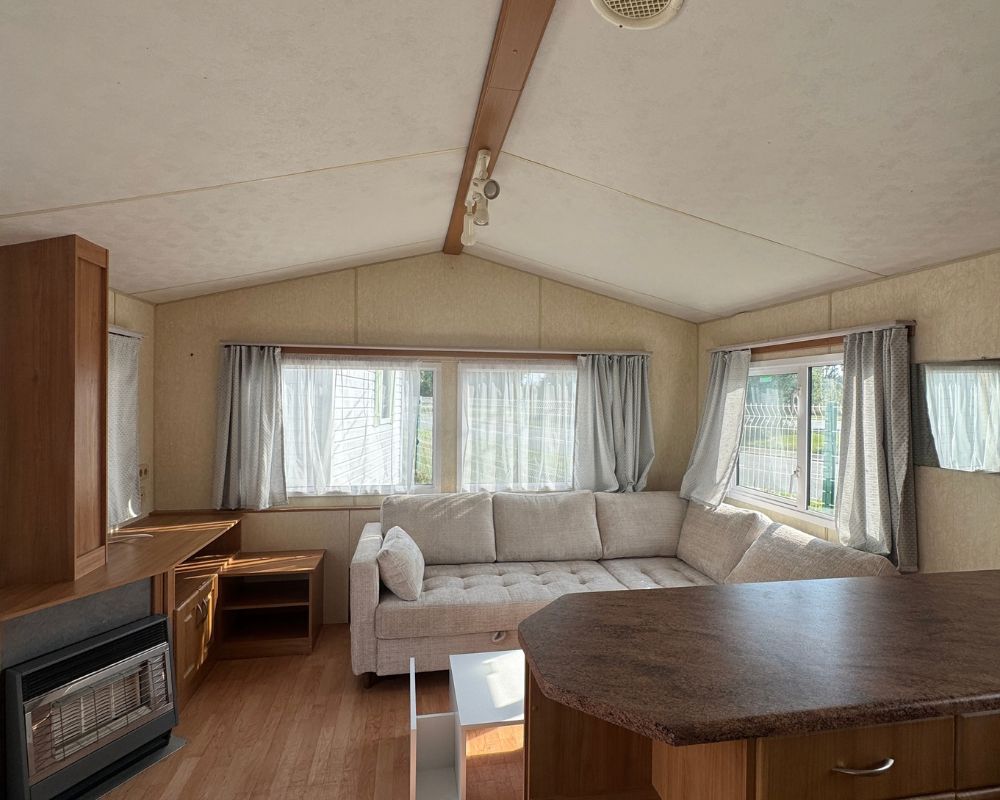 Mobil-home occasion anglais willerby panoramique à vendre à Quend Plage, salon