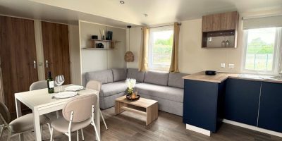 Mobil-home neuf IRM Capucine 2026 à vendre du côté de Quend, salon