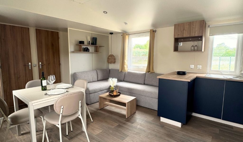 Mobil-home neuf IRM Capucine 2026 à vendre du côté de Quend, salon