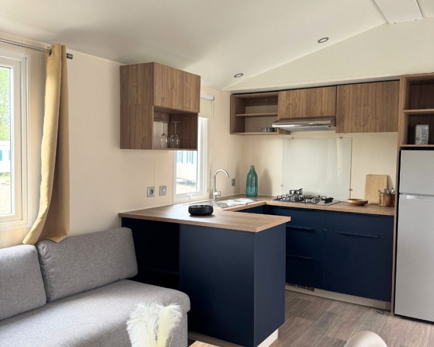 Mobil-home neuf IRM Capucine 2026 à vendre du côté de Quend, salon
