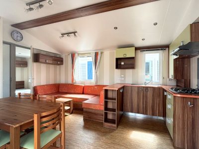 Mobil-home occasion IRM super octalia à vendre sur la côte d'opale, séjour
