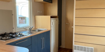 Mobil-home occasion Super Mercure en 2 chambres à vendre à sur camping, la cuisine